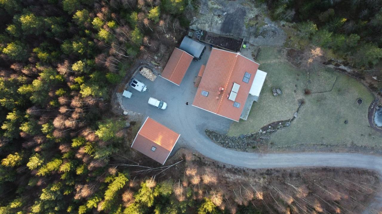 Mysig Och Modern Stuga Pa Snoegard, Naera Havet Och Naturen Lur  Exterior photo