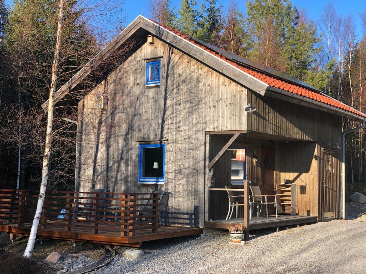Mysig Och Modern Stuga Pa Snoegard, Naera Havet Och Naturen Lur  Exterior photo